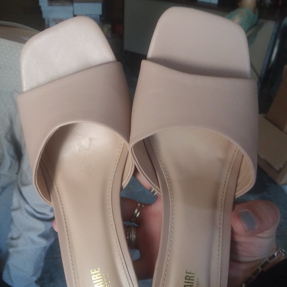 Neutral dress slides